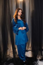 Ladies Blue Traditional Outfit - Image 4